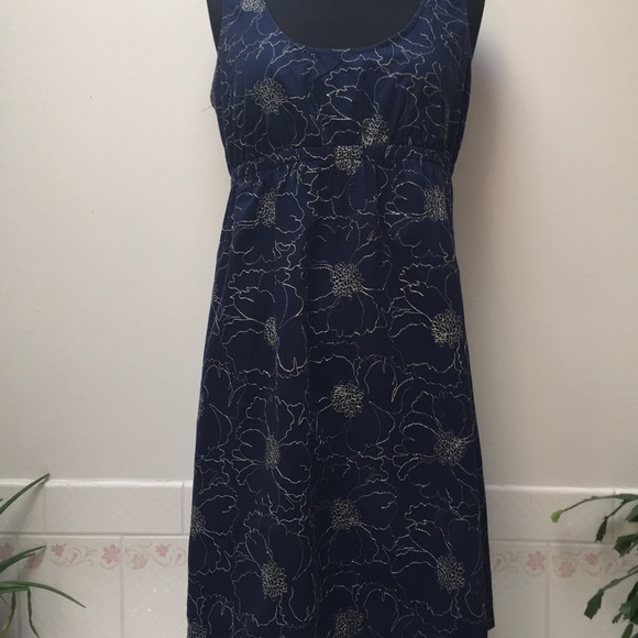 Size 6 Navy blue sleeveless dress embroidered ABS - Picture 1 of 7